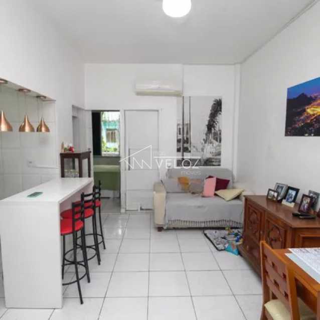 Apartamento à venda com 2 quartos, 42m² - Foto 2