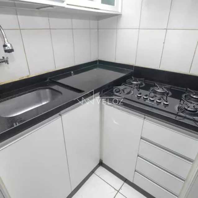 Apartamento à venda com 2 quartos, 42m² - Foto 14