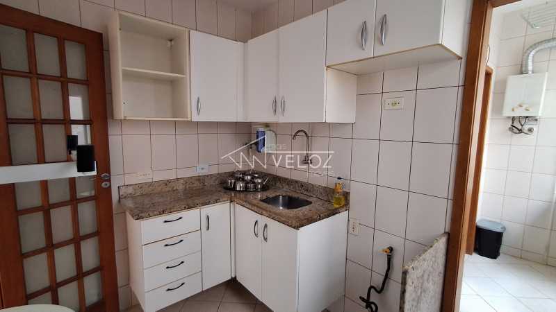 Apartamento à venda com 2 quartos, 63m² - Foto 14