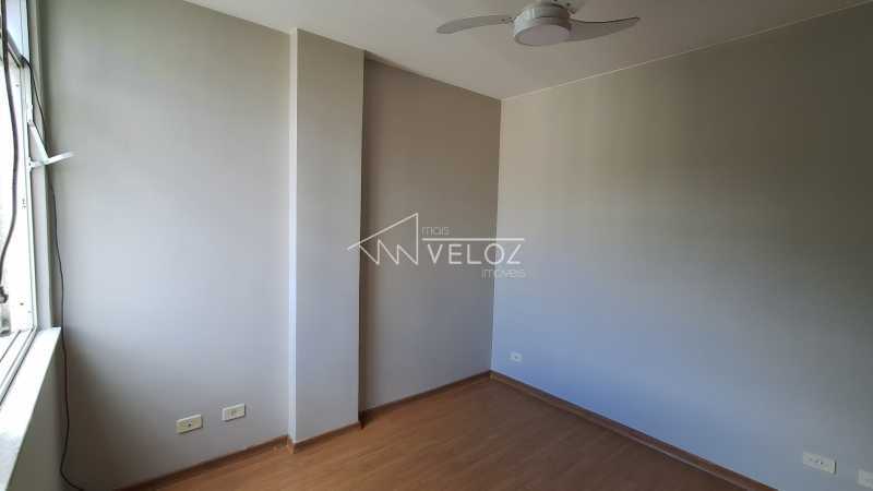 Apartamento à venda com 2 quartos, 63m² - Foto 9