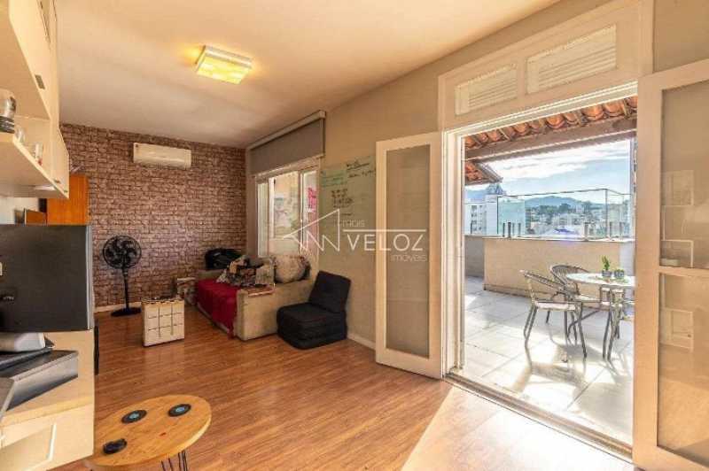 Cobertura à venda com 3 quartos, 230m² - Foto 9