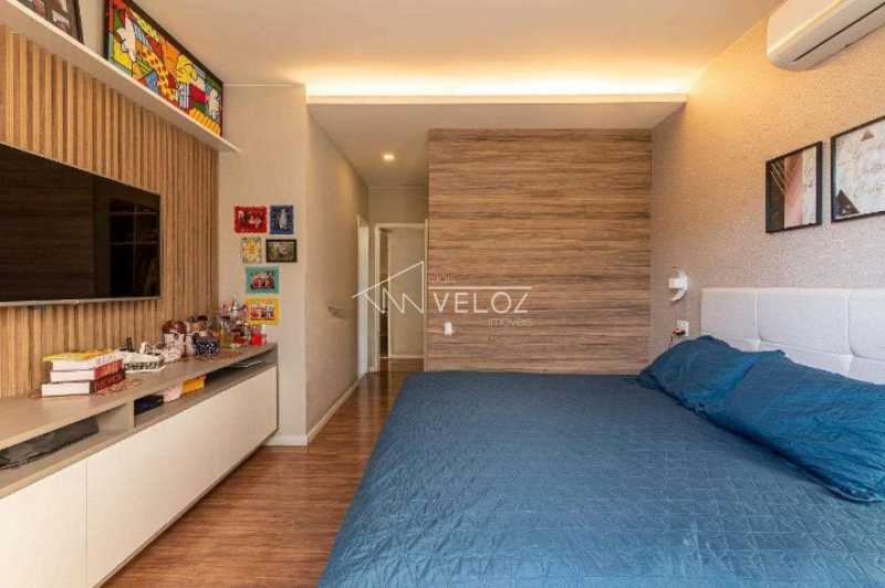 Cobertura à venda com 3 quartos, 230m² - Foto 2