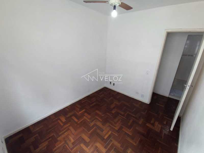 Apartamento à venda com 2 quartos, 46m² - Foto 13