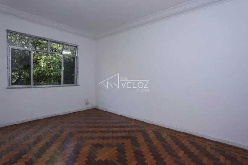 Apartamento à venda com 2 quartos, 79m² - Foto 1