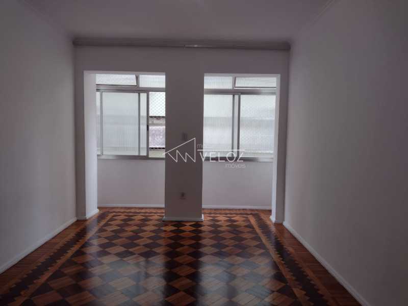 Apartamento à venda com 2 quartos, 97m² - Foto 3