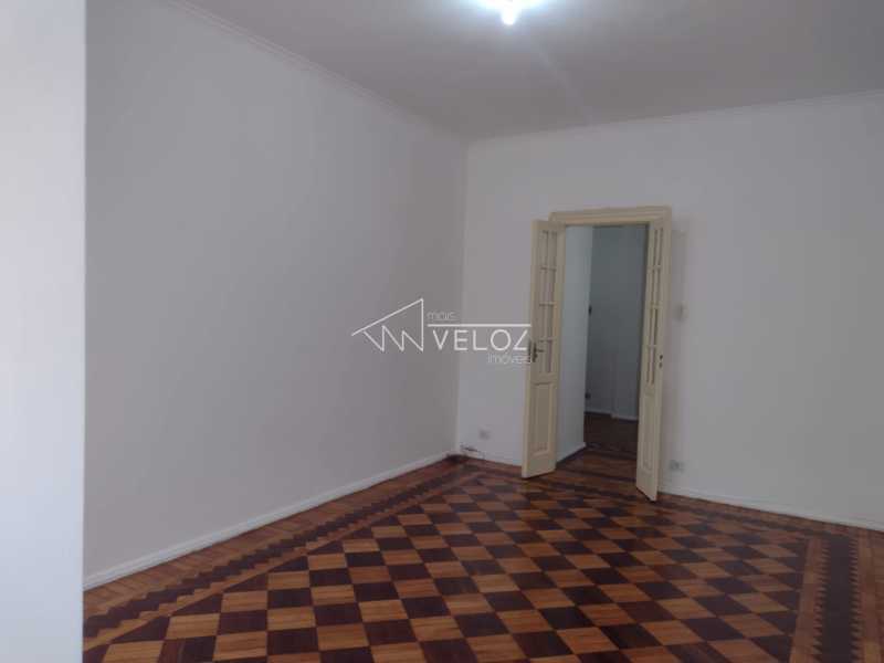 Apartamento à venda com 2 quartos, 97m² - Foto 7