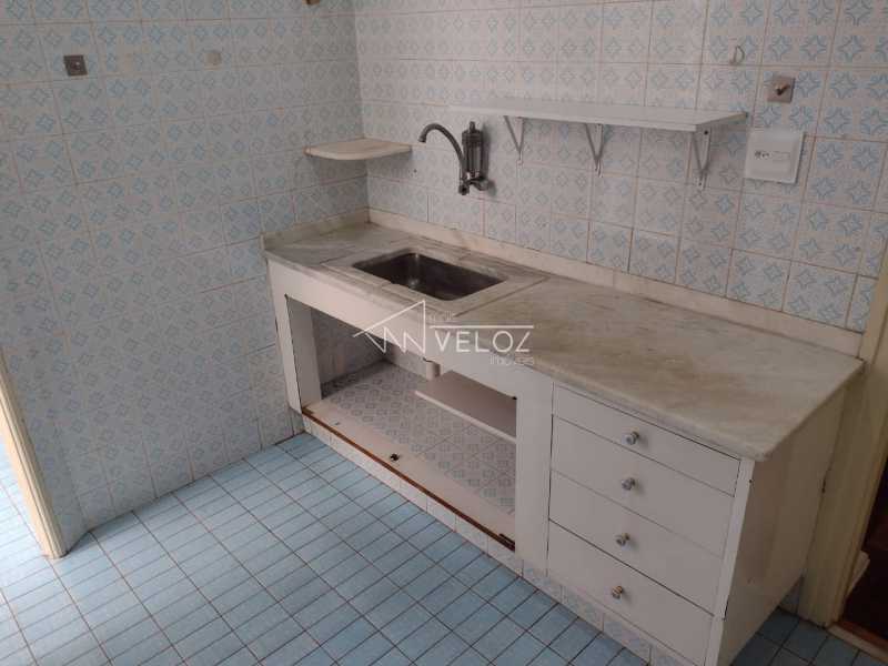 Apartamento à venda com 2 quartos, 97m² - Foto 16