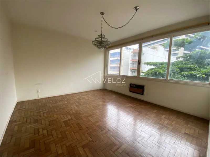 Apartamento à venda com 2 quartos, 71m² - Foto 2