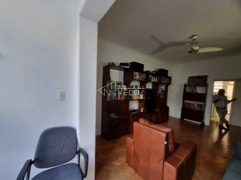 Apartamento à venda com 3 quartos, 95m² - Foto 10