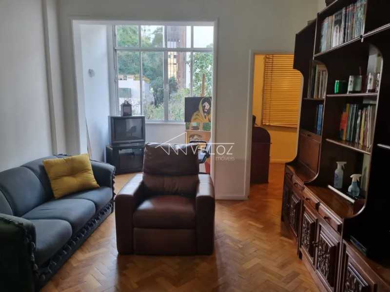 Apartamento à venda com 3 quartos, 95m² - Foto 1