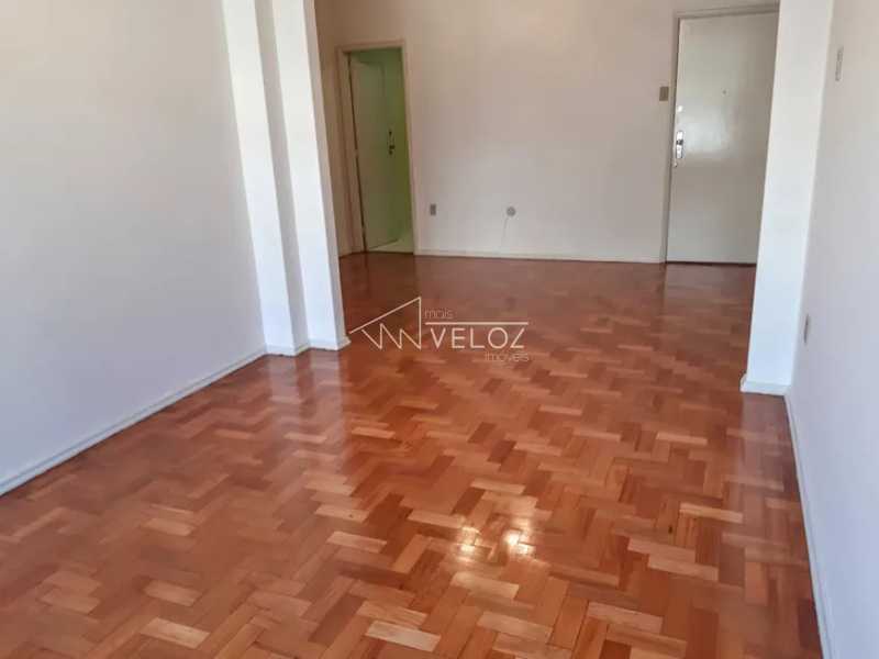 Apartamento à venda com 3 quartos, 115m² - Foto 4