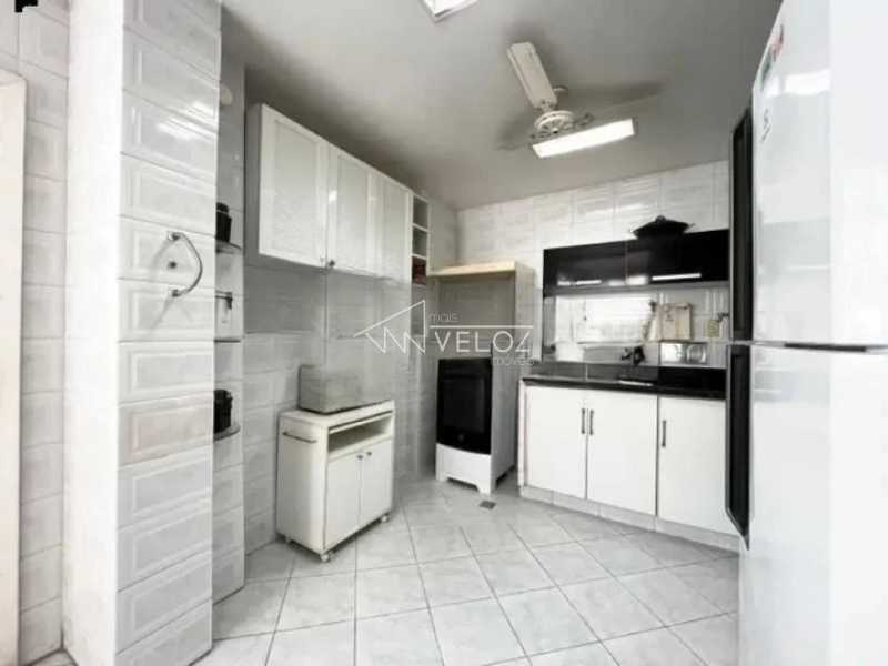 Apartamento à venda com 3 quartos, 200m² - Foto 12