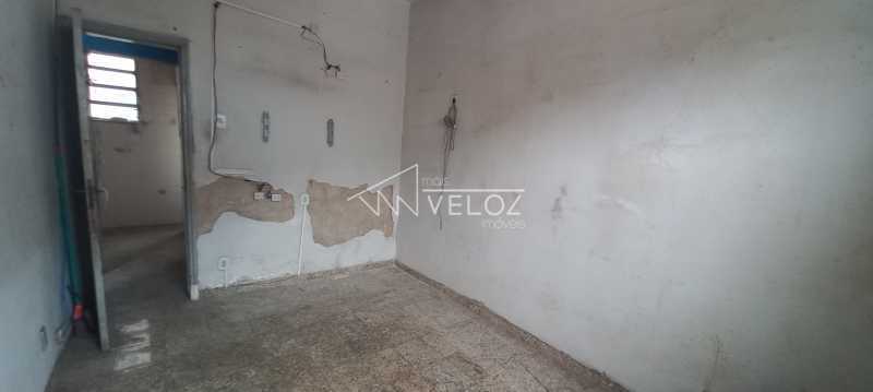 Apartamento à venda com 1 quarto, 38m² - Foto 3