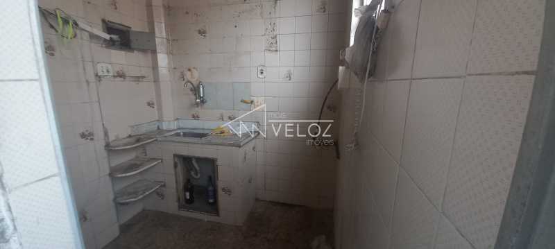 Apartamento à venda com 1 quarto, 38m² - Foto 9