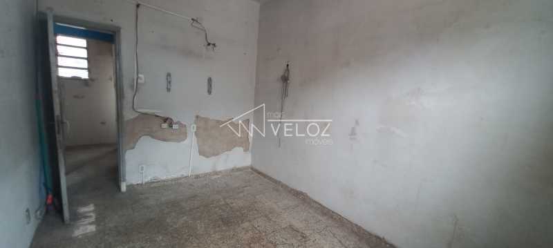 Apartamento à venda com 1 quarto, 38m² - Foto 15