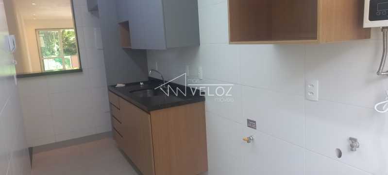 Apartamento à venda com 2 quartos, 67m² - Foto 14