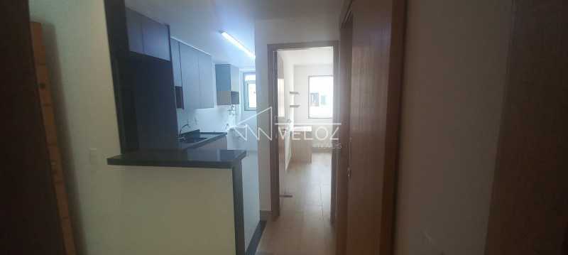 Apartamento à venda com 2 quartos, 67m² - Foto 10