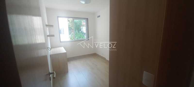 Apartamento à venda com 2 quartos, 67m² - Foto 24