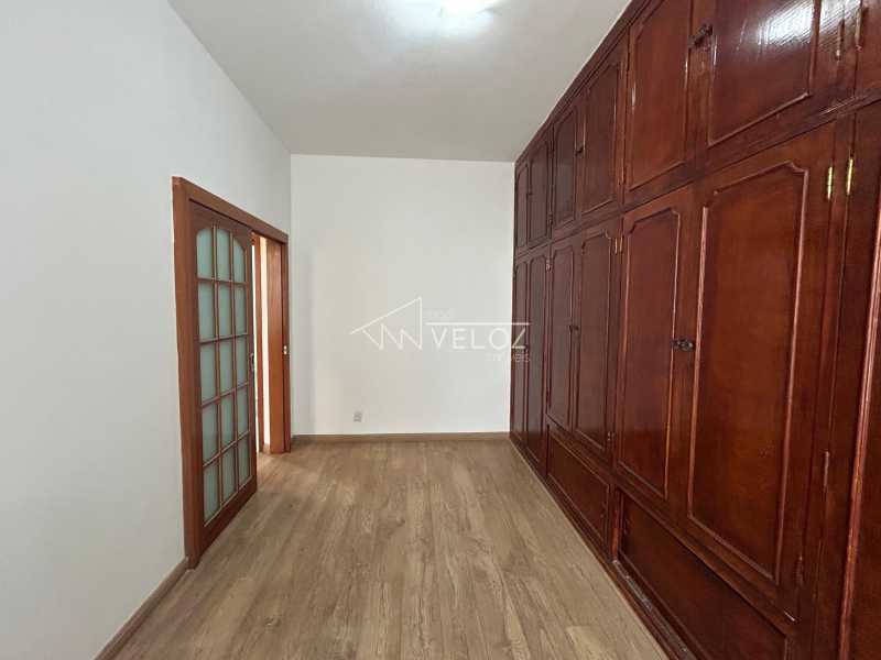 Apartamento à venda com 2 quartos, 77m² - Foto 13