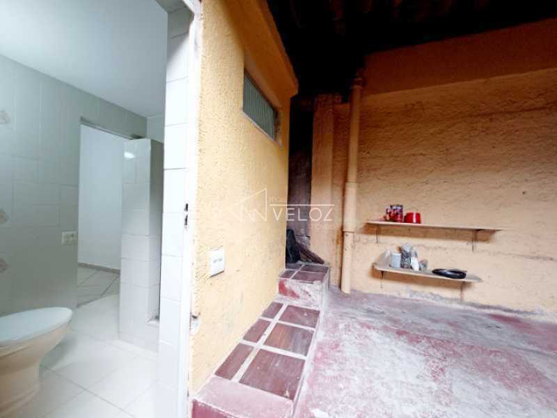 Apartamento à venda com 2 quartos, 80m² - Foto 7