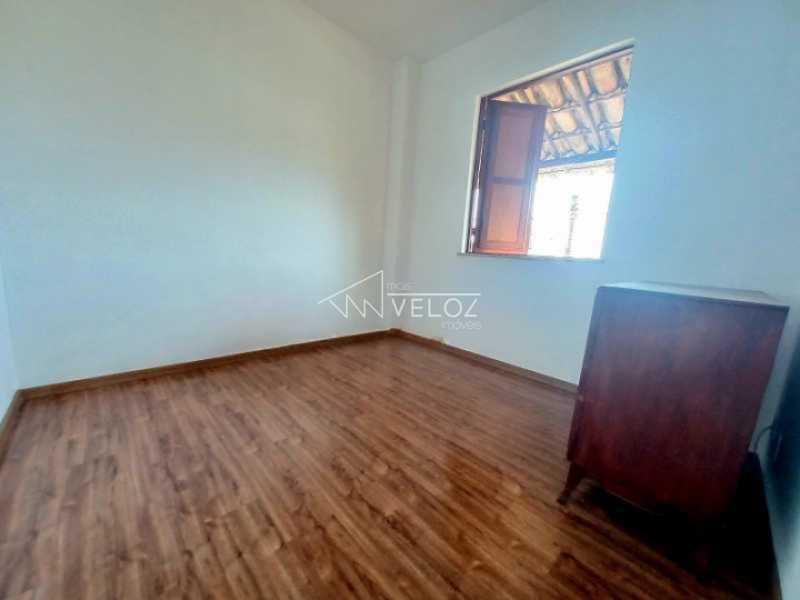 Apartamento à venda com 2 quartos, 80m² - Foto 13