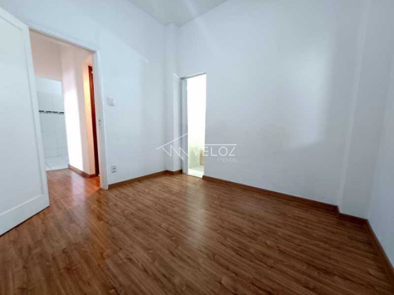 Apartamento à venda com 2 quartos, 80m² - Foto 15