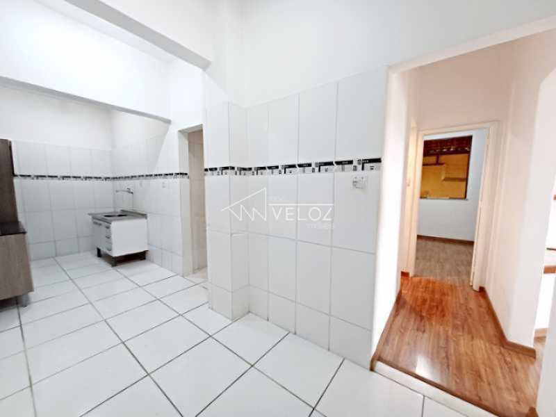 Apartamento à venda com 2 quartos, 80m² - Foto 22