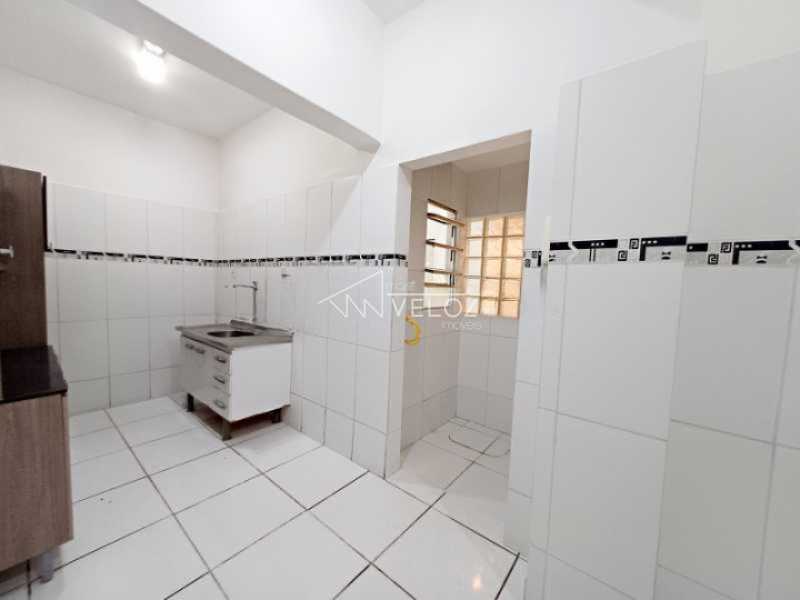 Apartamento à venda com 2 quartos, 80m² - Foto 23