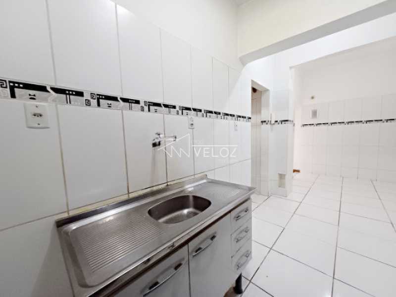 Apartamento à venda com 2 quartos, 80m² - Foto 24