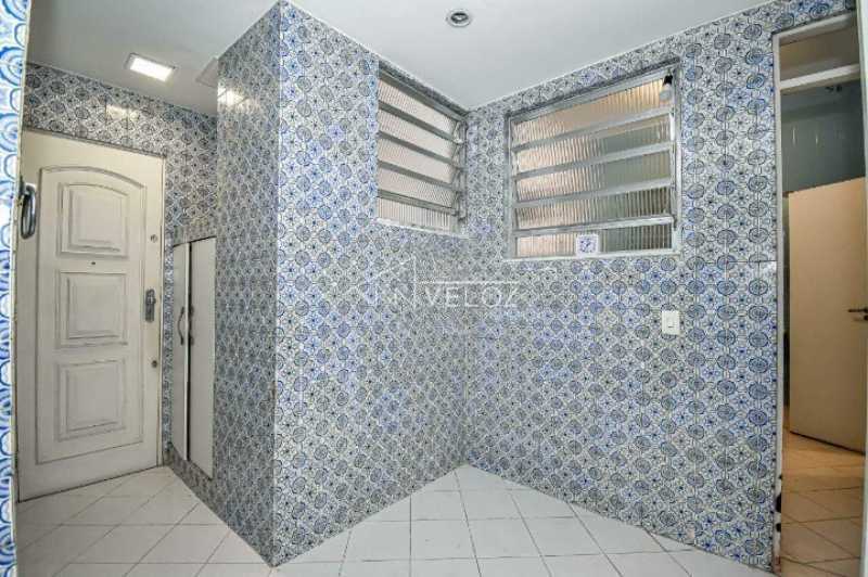 Apartamento à venda com 3 quartos, 200m² - Foto 21