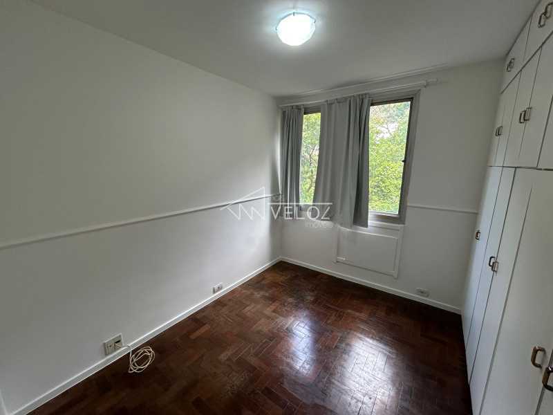 Apartamento à venda com 2 quartos, 90m² - Foto 18