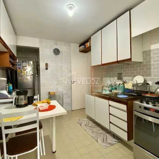 Apartamento à venda com 3 quartos, 130m² - Foto 12