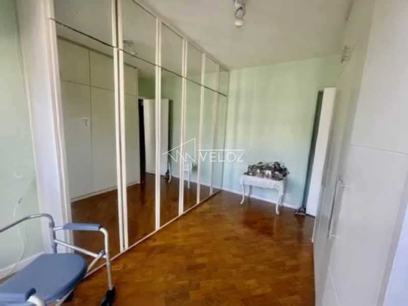 Apartamento à venda com 4 quartos, 135m² - Foto 13