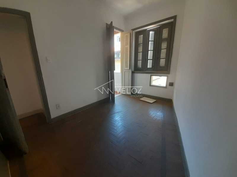 Apartamento à venda com 2 quartos, 76m² - Foto 4