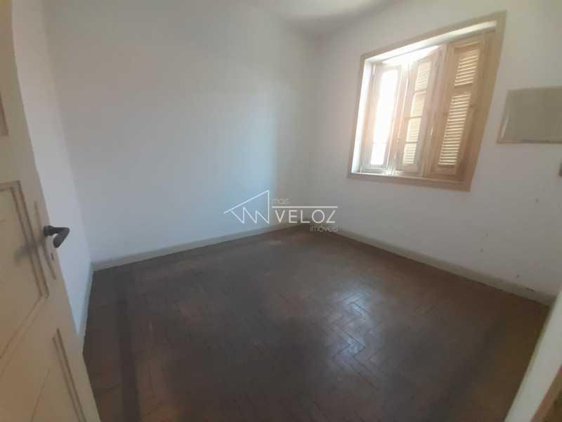 Apartamento à venda com 2 quartos, 76m² - Foto 1