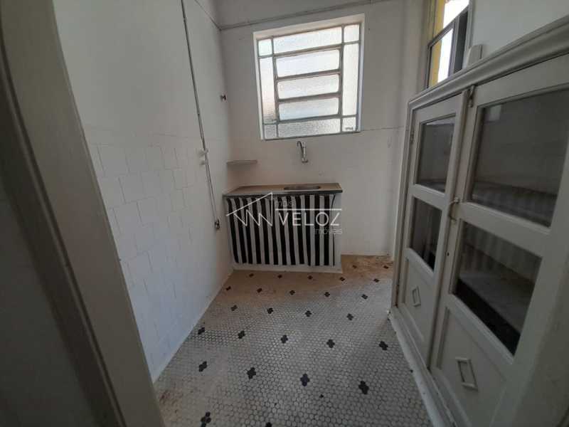 Apartamento à venda com 2 quartos, 76m² - Foto 17