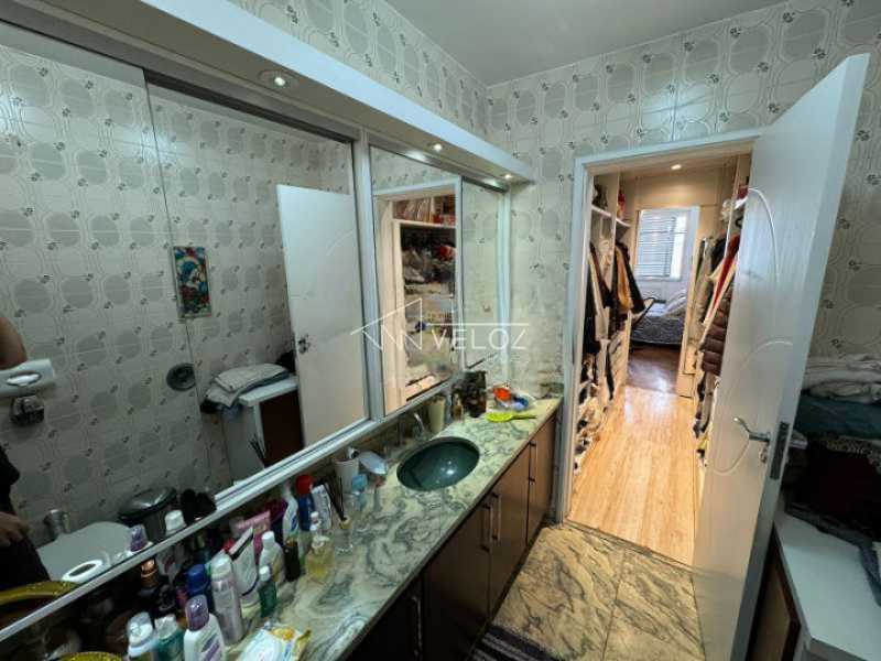 Apartamento à venda com 4 quartos, 248m² - Foto 3