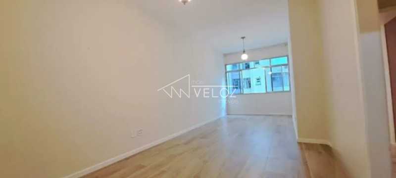 Apartamento à venda com 2 quartos, 84m² - Foto 2