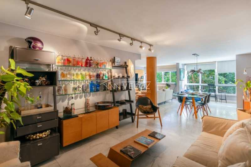 Apartamento à venda com 4 quartos, 132m² - Foto 1