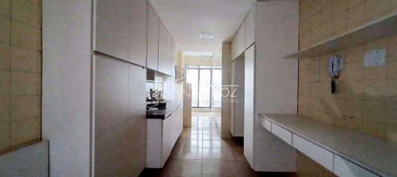 Apartamento à venda com 3 quartos, 111m² - Foto 18