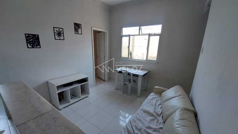 Apartamento à venda com 1 quarto, 33m² - Foto 4