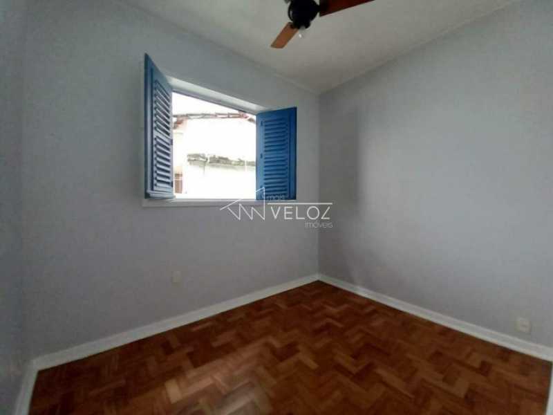 Apartamento à venda com 3 quartos, 131m² - Foto 3