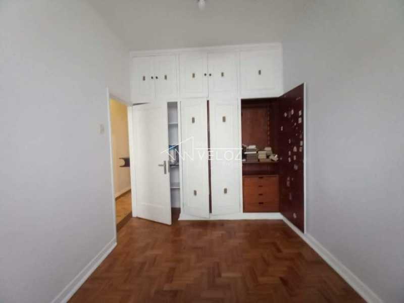 Apartamento à venda com 3 quartos, 131m² - Foto 8