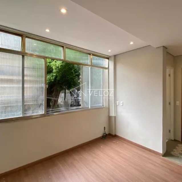 Apartamento à venda com 1 quarto, 41m² - Foto 19