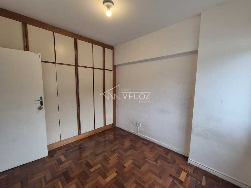 Apartamento à venda com 2 quartos, 80m² - Foto 9