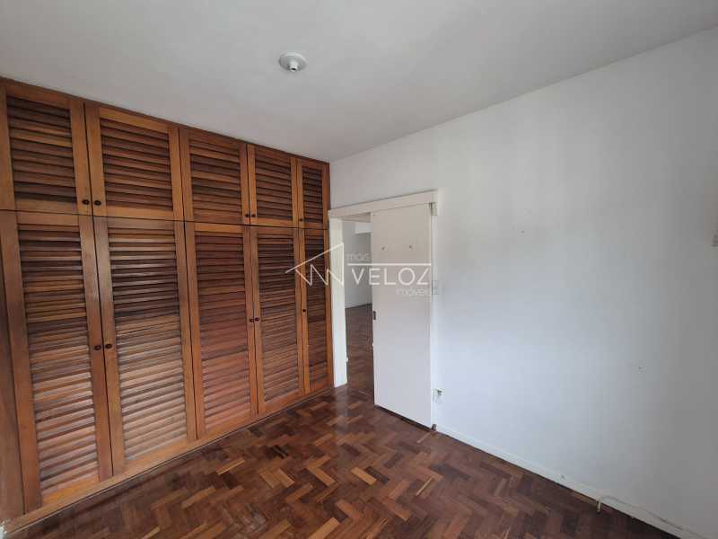 Apartamento à venda com 2 quartos, 80m² - Foto 12