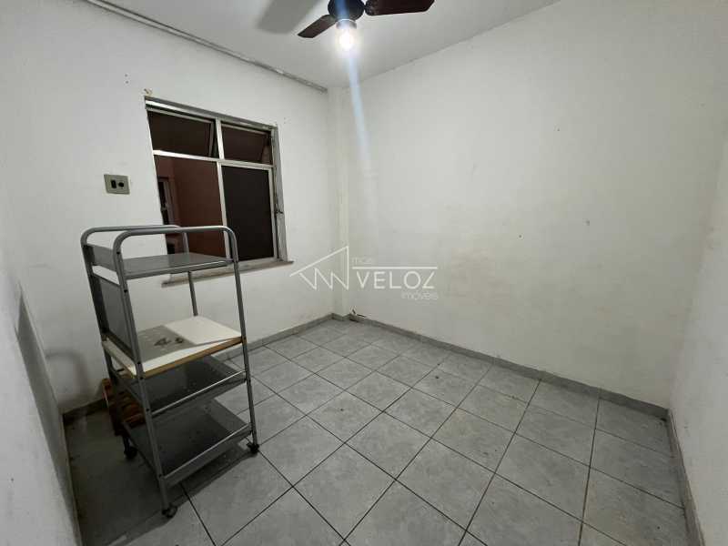 Apartamento à venda com 1 quarto, 32m² - Foto 4