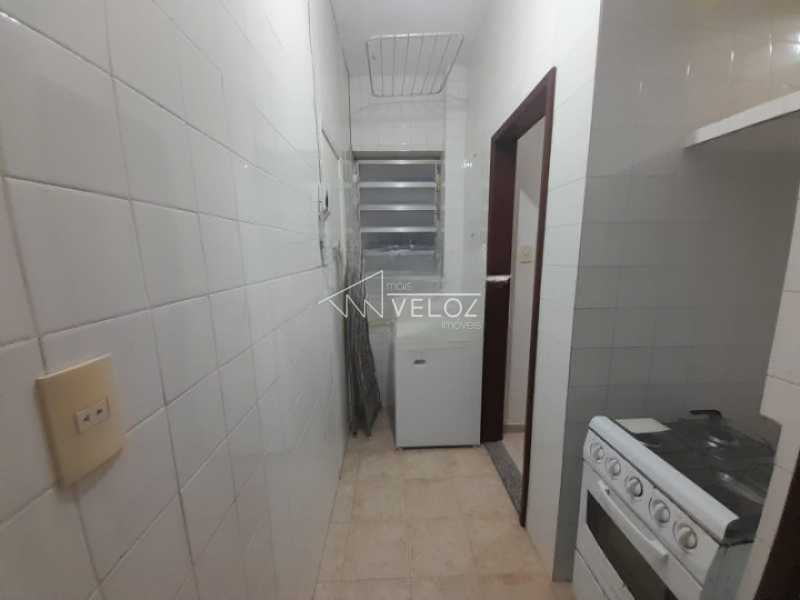 Apartamento à venda com 2 quartos, 70m² - Foto 12