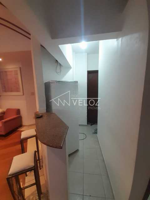 Apartamento à venda com 2 quartos, 70m² - Foto 4