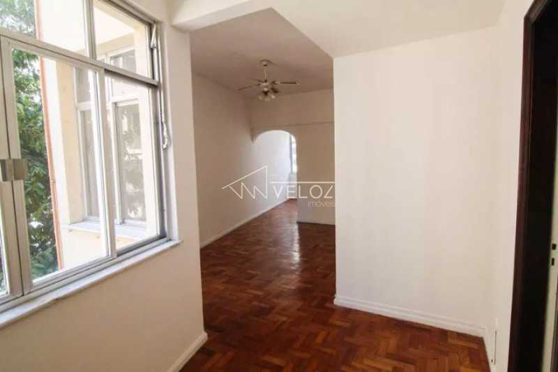 Apartamento à venda com 1 quarto, 68m² - Foto 1